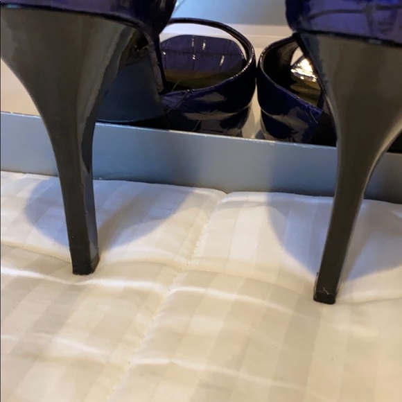 Shoes - Picture 8 of 10